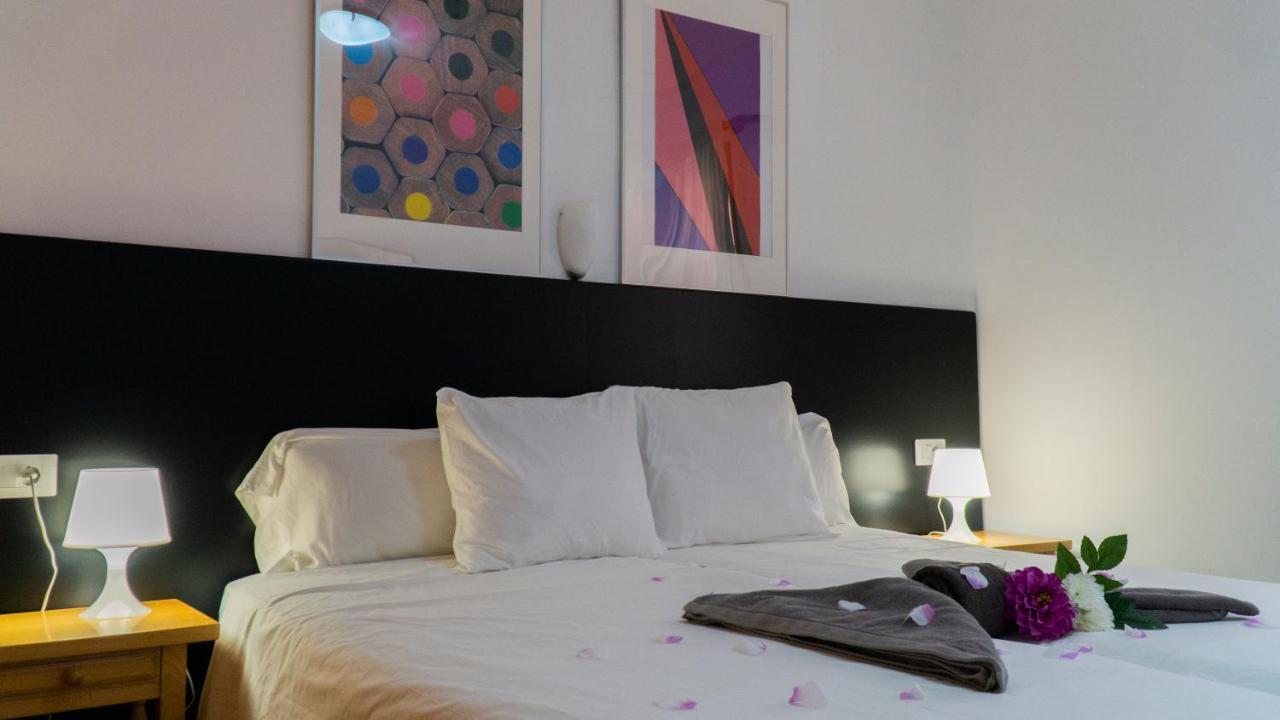 Apartamentos Tamaragua Brena Baja Ngoại thất bức ảnh