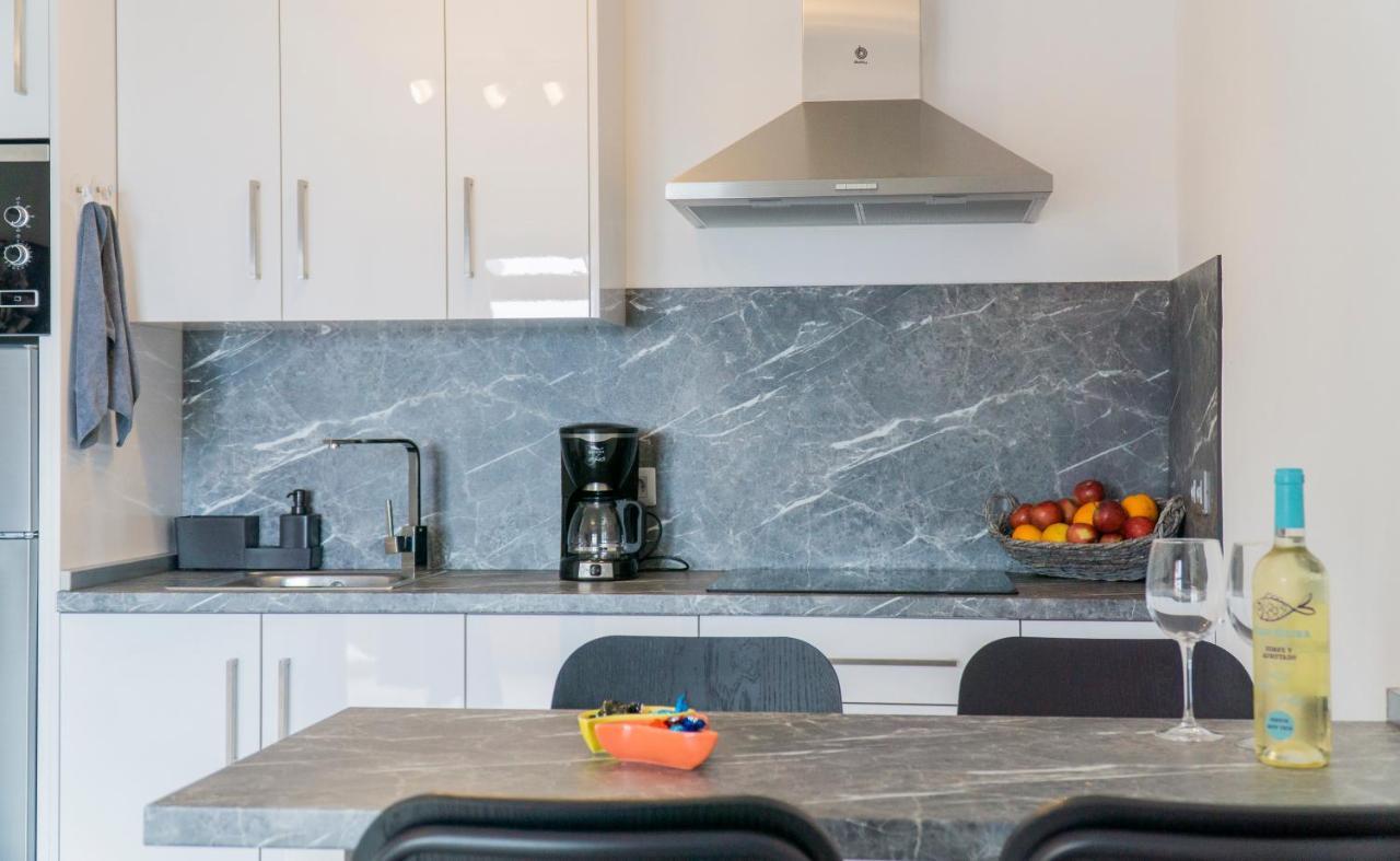 Apartamentos Tamaragua Brena Baja Ngoại thất bức ảnh