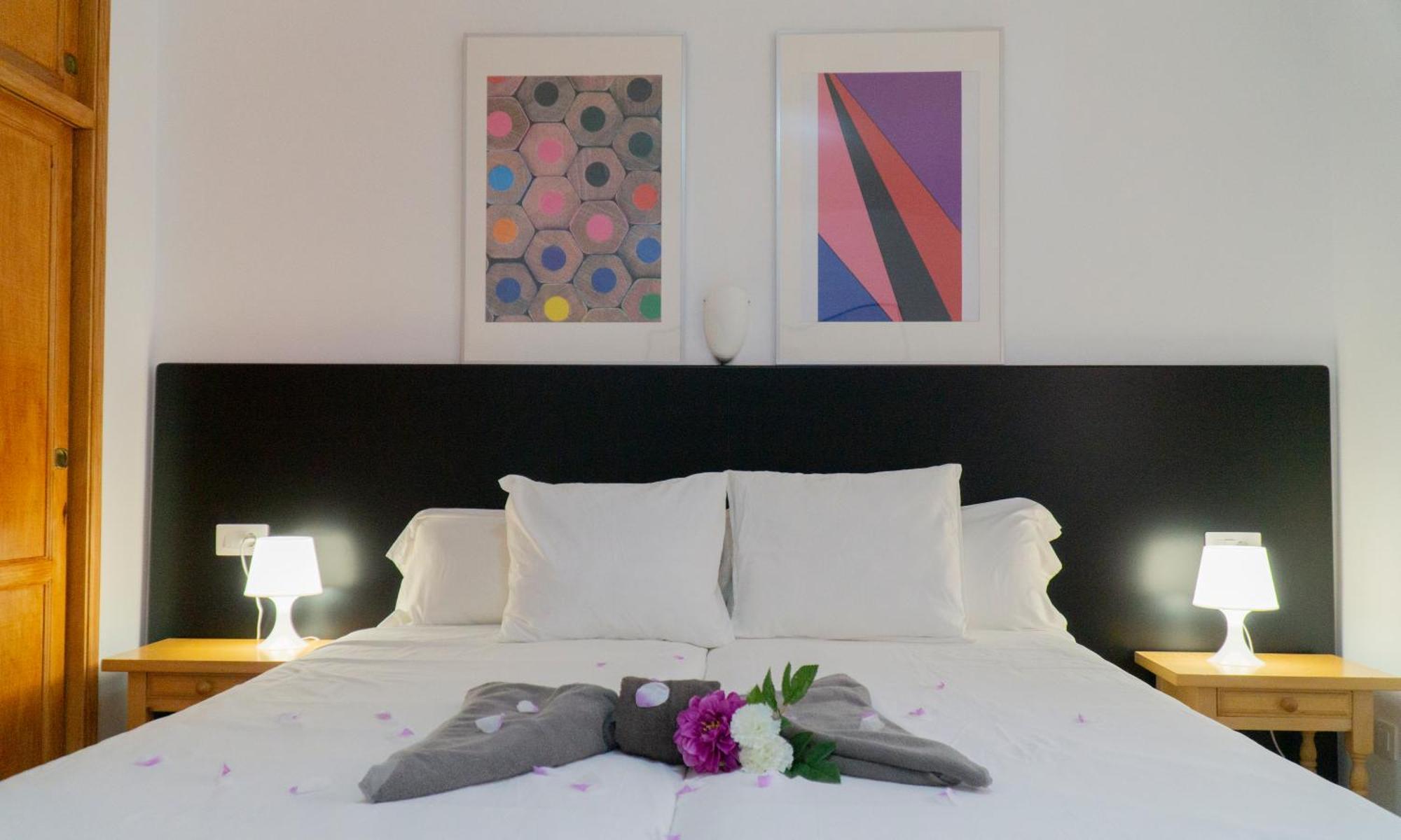 Apartamentos Tamaragua Brena Baja Ngoại thất bức ảnh