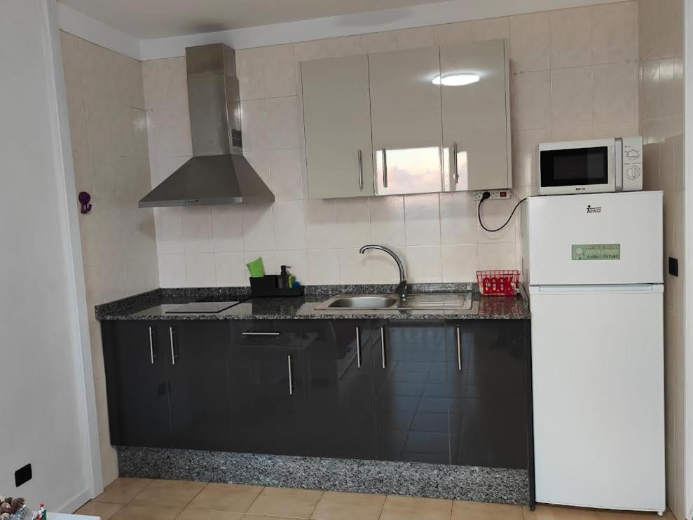 Apartamentos Tamaragua Brena Baja Ngoại thất bức ảnh
